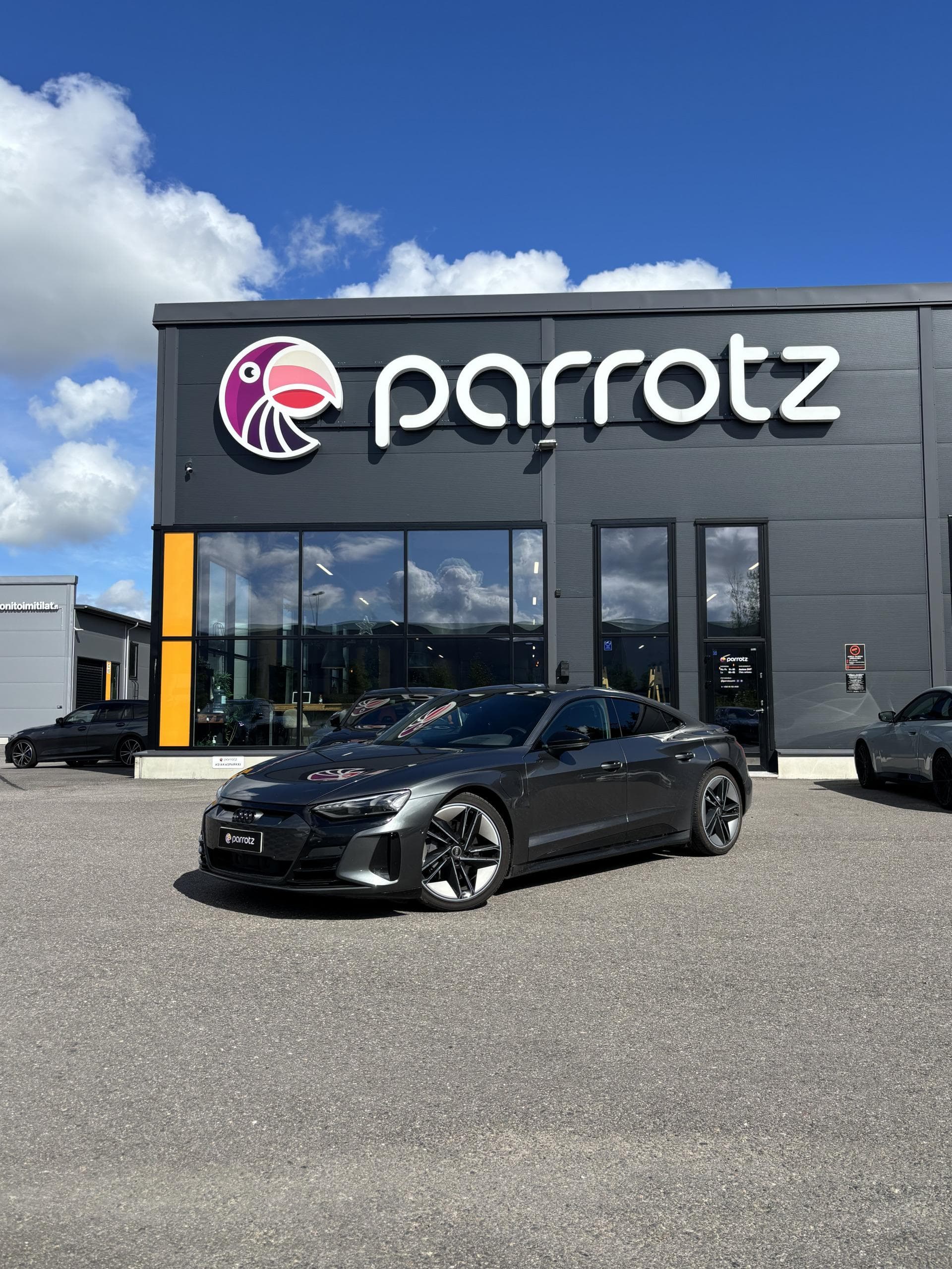 parrotz vehicle
