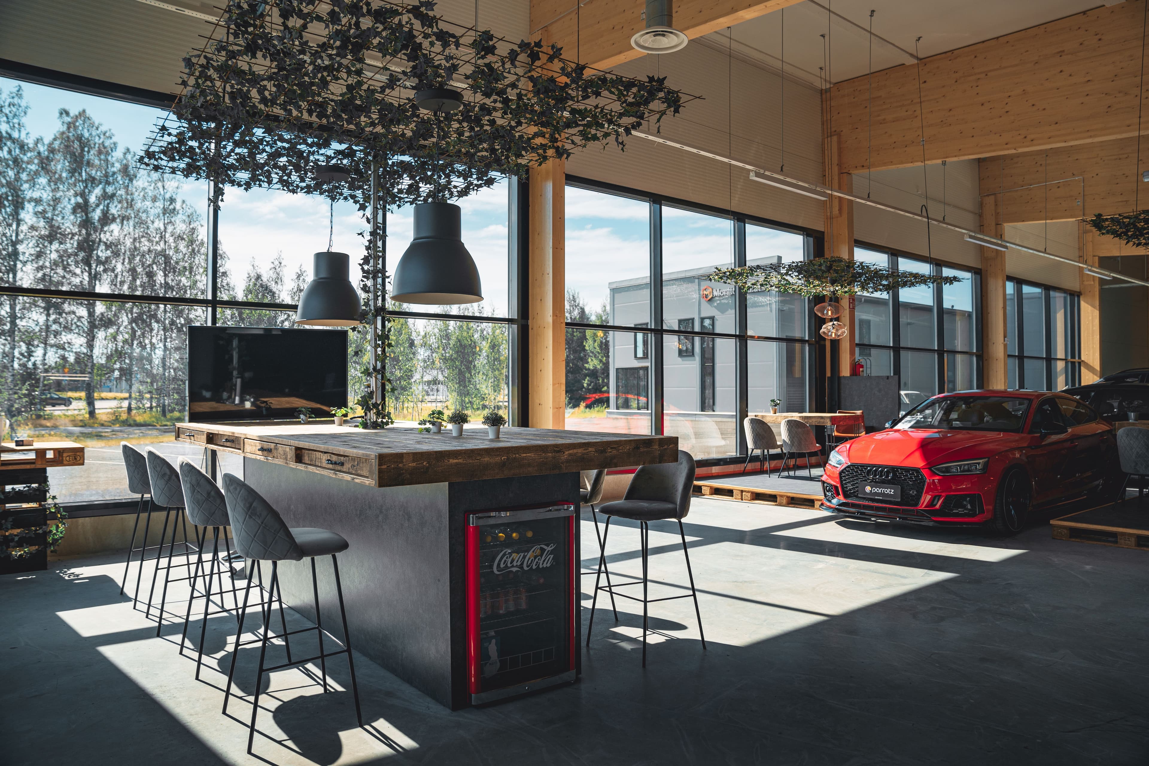 parrotz showroom
